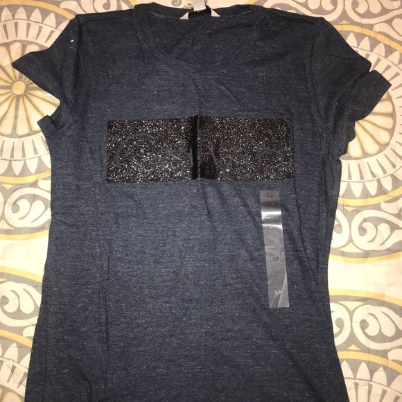 Calvin Klein tee - Picture 1 of 3